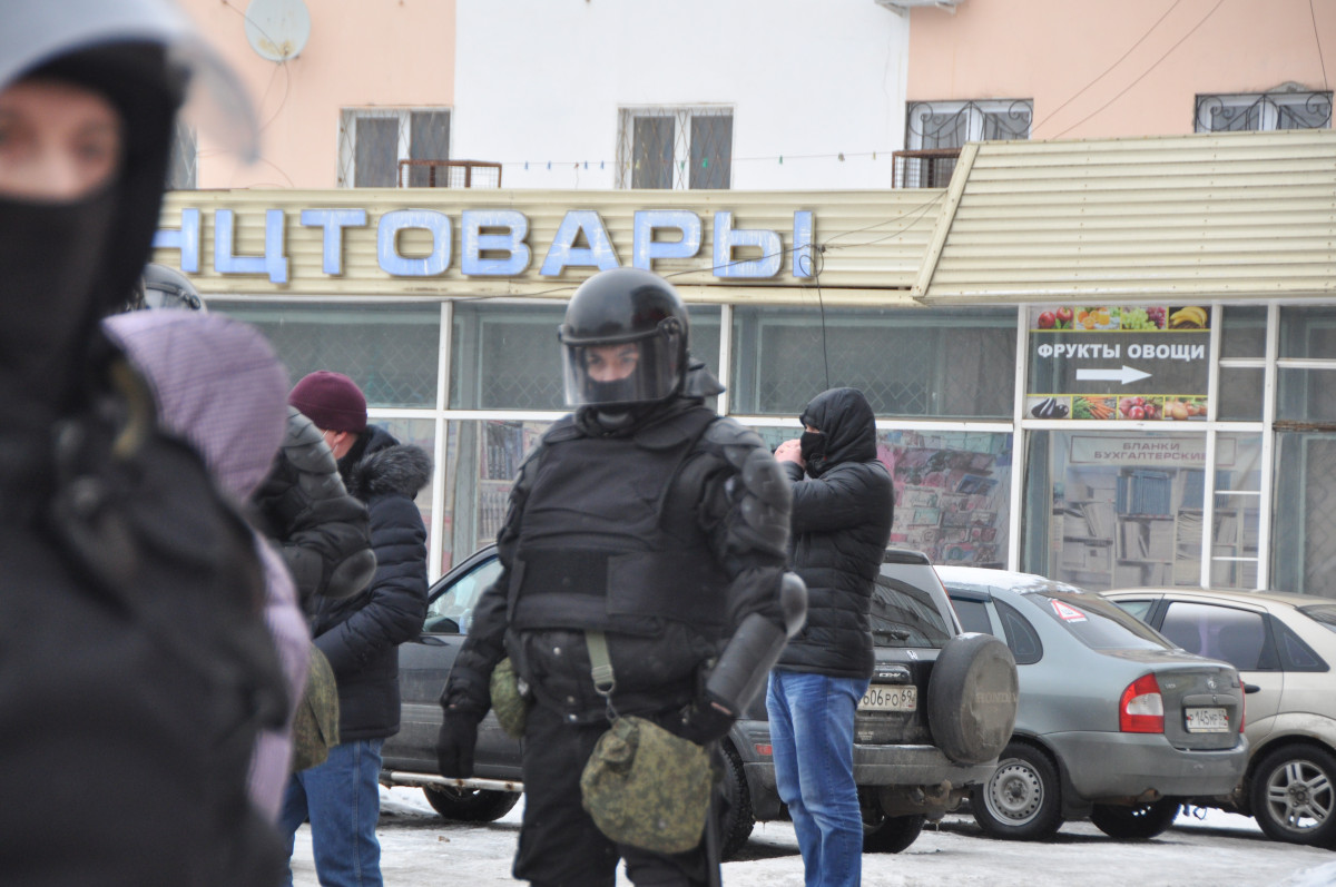 Ситуация однако. Отдел полиции задержанные. Полицейский в Твери. Задержанные на акциях в отделе полиции. Московский отдел полиции Тверь.