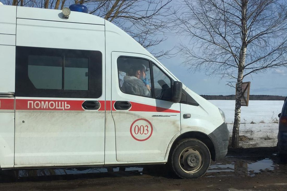 Под Тверью неадекватный водитель на «Дэу» протаранил машину скорой помощи -  Караван Ярмарка