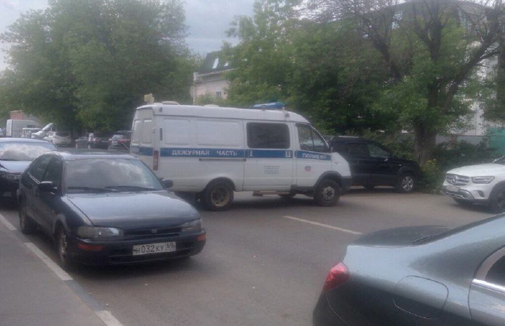 обнаружено тело мужчины