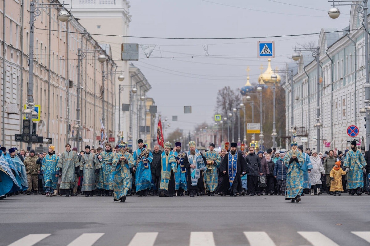 Крестный ход перекроет движение в центре Твери - Караван Ярмарка