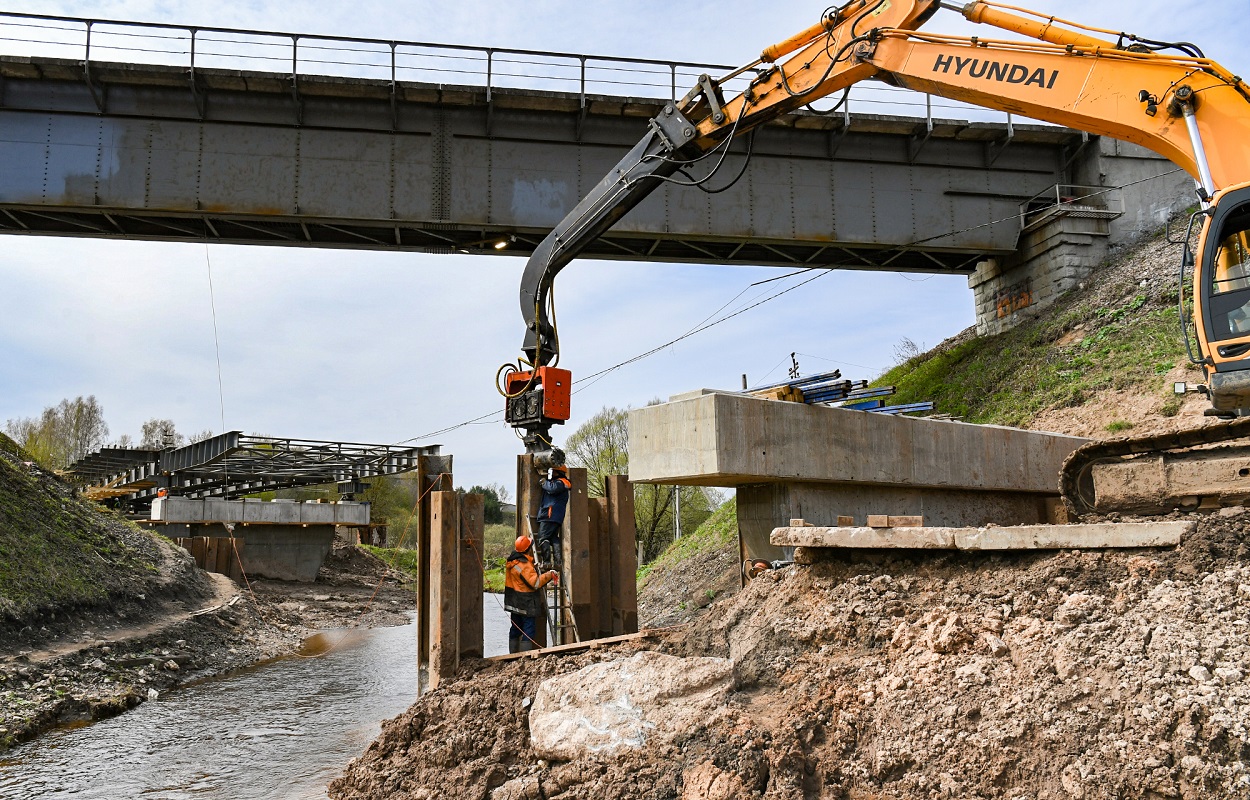 В Ржеве движение по мосту через реку Большая Лоча должно открыться к  майским праздникам - Караван Ярмарка