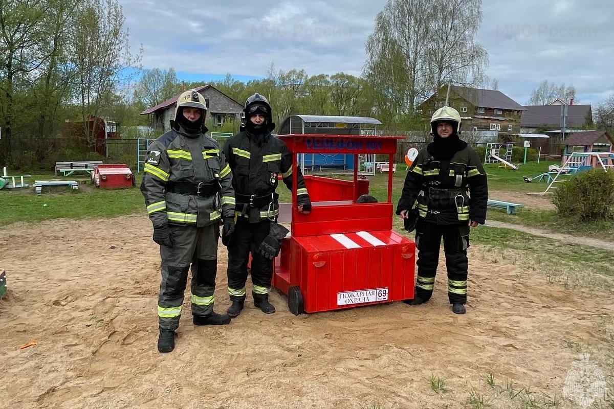 В Тверской области в детском саду появилась пожарная машина