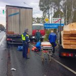 два грузовых автомобиля